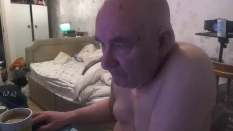 Snapshot of hermeneutika chatting on May 20, 4:40 am mature online show from May 20, 4:40 am