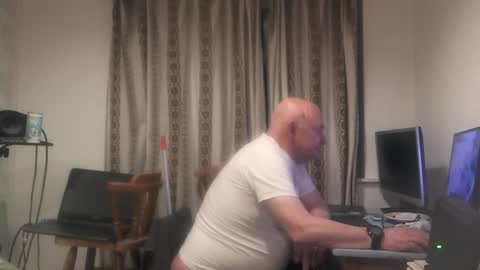 Snapshot of hermeneutika chatting on June 8, 9:48 pm mature online show from June 8, 9:48 pm