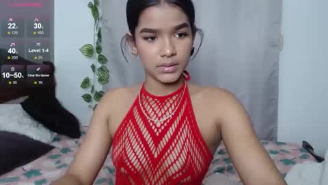 Snapshot of hermione_sweet18 chatting on December 29, 8:58 pm Alana online show from December 29, 8:58 pm