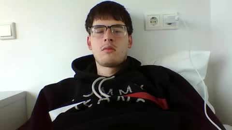 Snapshot of hernuskriel chatting on April 14, 11:16 am hernuskriel online show from April 14, 11:16 am