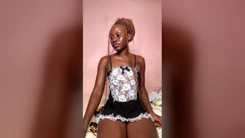 Snapshot of herslatt chatting on February 3, 6:40 am herslatt online show from February 3, 6:40 am