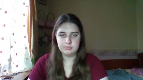 hess_luna_ online show from November 28, 10:07 am