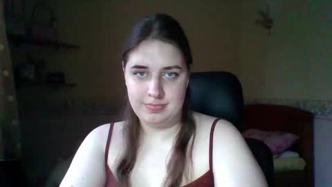 hess_luna_ online show from December 22, 10:23 am