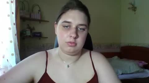 Snapshot of hess_luna_ chatting on June 30, 9:10 am hess_luna_ online show from June 30, 9:10 am