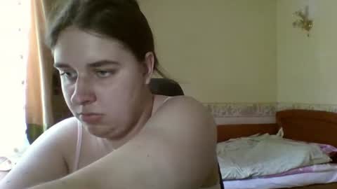 Snapshot of hess_luna_ chatting on July 6, 9:06 am hess_luna_ online show from July 6, 9:06 am