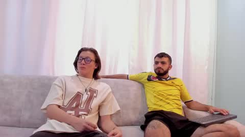 Snapshot of heteros_men chatting on May 8, 1:49 pm heteros men online show from May 8, 1:49 pm