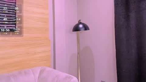 Snapshot of heteros_men chatting on June 1, 2:08 pm heteros men online show from June 1, 2:08 pm