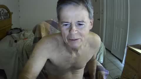 hewes1 online show from December 30, 7:48 am