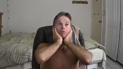 hewes1 online show from September 10, 6:52 pm