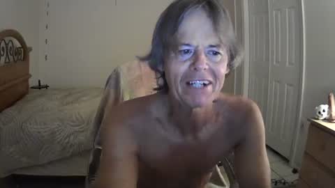 Snapshot of hewes1 chatting on July 11, 10:07 am hewes1 online show from July 11, 10:07 am
