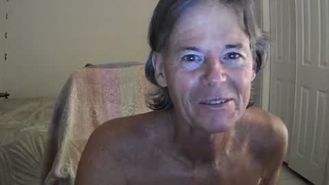 Snapshot of hewes1 chatting on July 15, 10:09 am hewes1 online show from July 15, 10:09 am