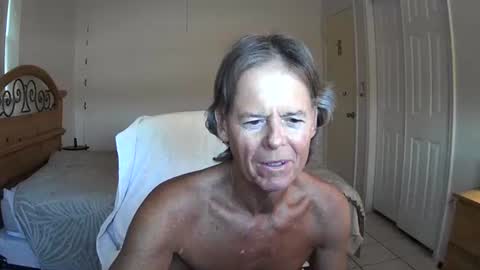 Snapshot of hewes1 chatting on July 25, 11:19 am hewes1 online show from July 25, 11:19 am