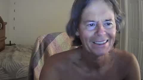 Snapshot of hewes1 chatting on August 1, 6:56 am hewes1 online show from August 1, 6:56 am
