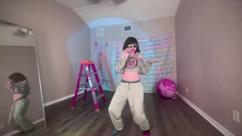 Snapshot of hexivu chatting on February 10, 5:03 am salem online show from February 10, 5:03 am