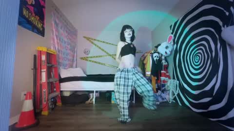 Snapshot of hexivu chatting on September 25, 5:44 am salem online show from September 25, 5:44 am