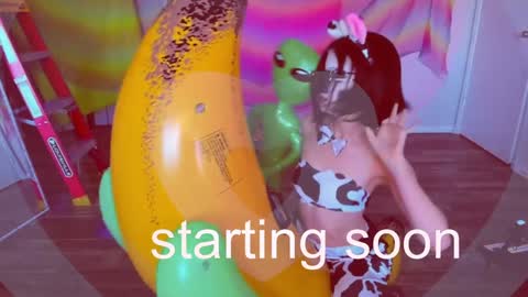 Snapshot of hexivu chatting on October 13, 2:22 am salem online show from October 13, 2:22 am