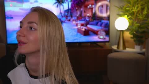 Becky online show from February 13, 8:43 am