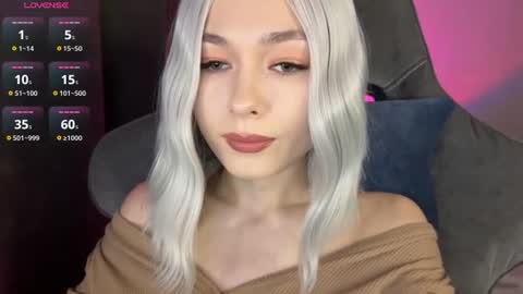  Nora  online show from June 15, 12:24 am