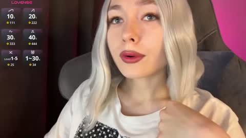  Nora  online show from June 23, 3:26 am
