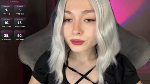  Nora  online show from August 4, 1:53 am