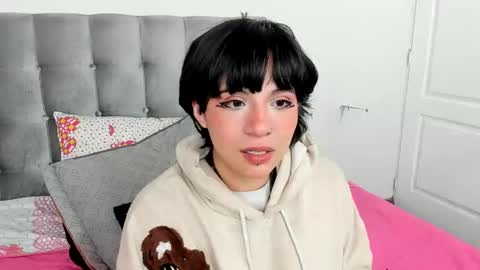 Noraly  online show from February 4, 4:59 am