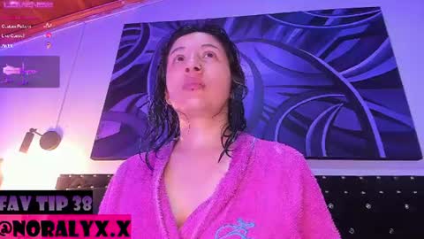 Noraly  online show from July 13, 4:04 am