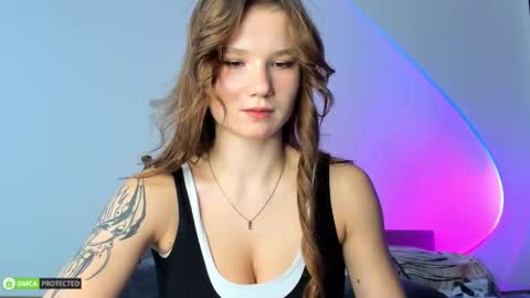 Snapshot of hey_tyankaaaa chatting on September 8, 10:42 pm Bella 3 online show from September 8, 10:42 pm