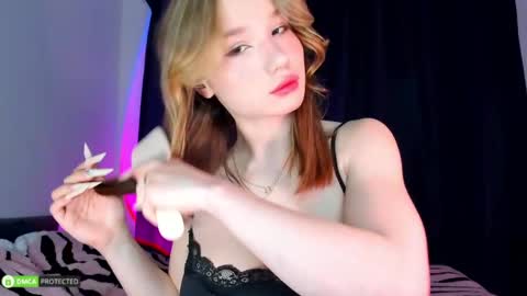 Snapshot of hey_tyankaaaa chatting on May 6, 6:24 pm Bella 3 online show from May 6, 6:24 pm
