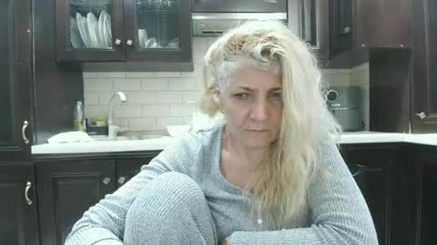 Snapshot of heyheygrey chatting on July 11, 5:37 pm Heyheygrey online show from July 11, 5:37 pm