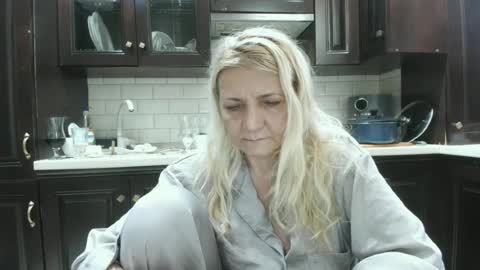Snapshot of heyheygrey chatting on July 14, 4:56 pm Heyheygrey online show from July 14, 4:56 pm