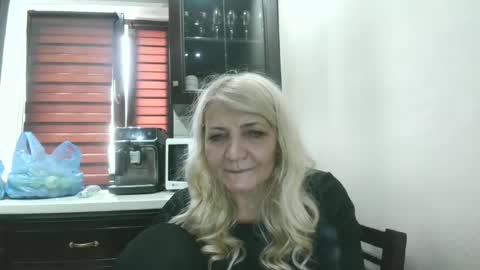 Snapshot of heyheygrey chatting on July 19, 3:27 pm Heyheygrey online show from July 19, 3:27 pm