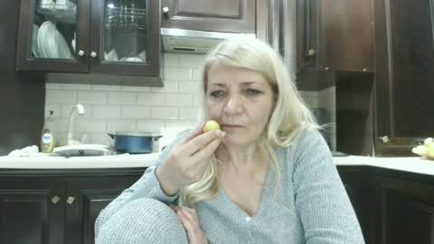 Snapshot of heyheygrey chatting on July 22, 12:13 am Heyheygrey online show from July 22, 12:13 am