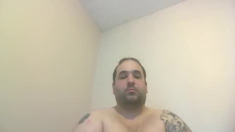 Snapshot of heyhoo111 chatting on May 23, 4:33 pm heyhoo111 online show from May 23, 4:33 pm
