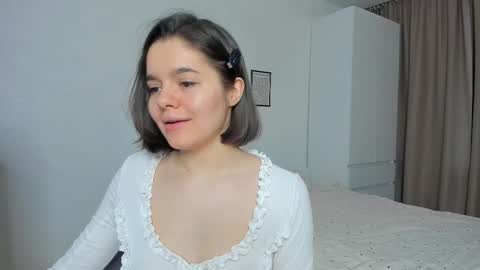 Laura online show from February 3, 3:15 am