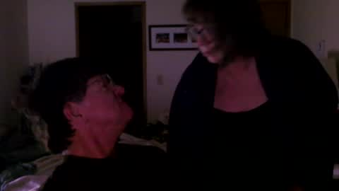 Snapshot of hg99too chatting on December 29, 3:13 pm hg99too online show from December 29, 3:13 pm