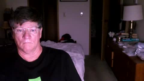 Snapshot of hg99too chatting on September 23, 1:47 pm hg99too online show from September 23, 1:47 pm