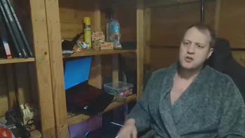 Snapshot of hharveyden chatting on March 22, 7:28 pm H Dawg online show from March 22, 7:28 pm