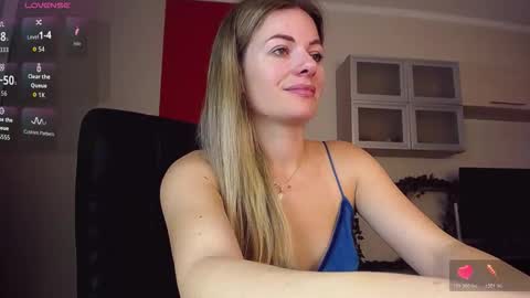 Lina online show from November 6, 8:26 am