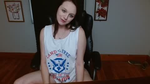 Paige online show from October 18, 3:35 pm