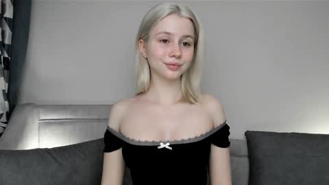 Snapshot of hi_popsy chatting on October 1, 11:33 pm Popsy Risha online show from October 1, 11:33 pm