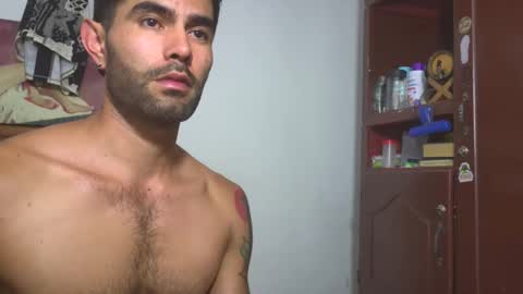 hideonbush online show from January 9, 2:58 am