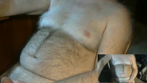 Snapshot of higgins11 chatting on December 23, 2:13 am higgins11 online show from December 23, 2:13 am