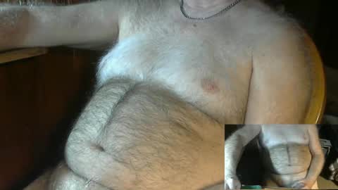 Snapshot of higgins11 chatting on January 1, 12:21 am higgins11 online show from January 1, 12:21 am