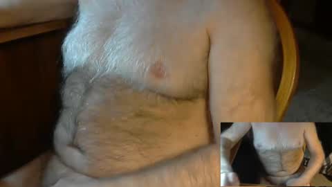 Snapshot of higgins11 chatting on January 19, 2:36 am higgins11 online show from January 19, 2:36 am