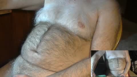 Snapshot of higgins11 chatting on January 25, 1:32 am higgins11 online show from January 25, 1:32 am