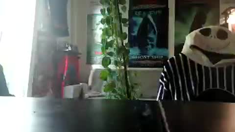 Snapshot of highandhell chatting on June 18, 3:49 pm Highandhell online show from June 18, 3:49 pm