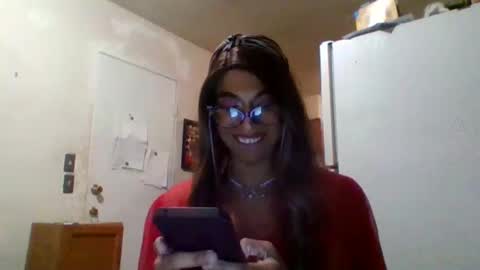 Snapshot of hihheelstranny chatting on December 21, 9:01 am hihheelstranny online show from December 21, 9:01 am