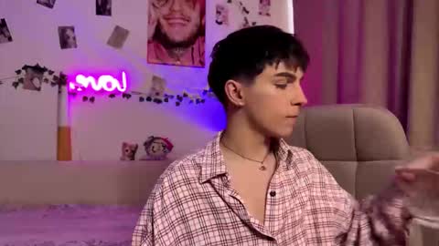 twinkvadusha online show from March 18, 2:53 pm