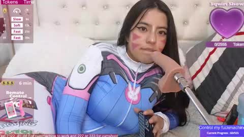 Snapshot of hikiko_doll_ chatting on December 16, 9:20 pm Call me hikiko or kiko online show from December 16, 9:20 pm