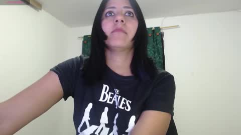 hilaril18 online show from February 11, 12:26 am